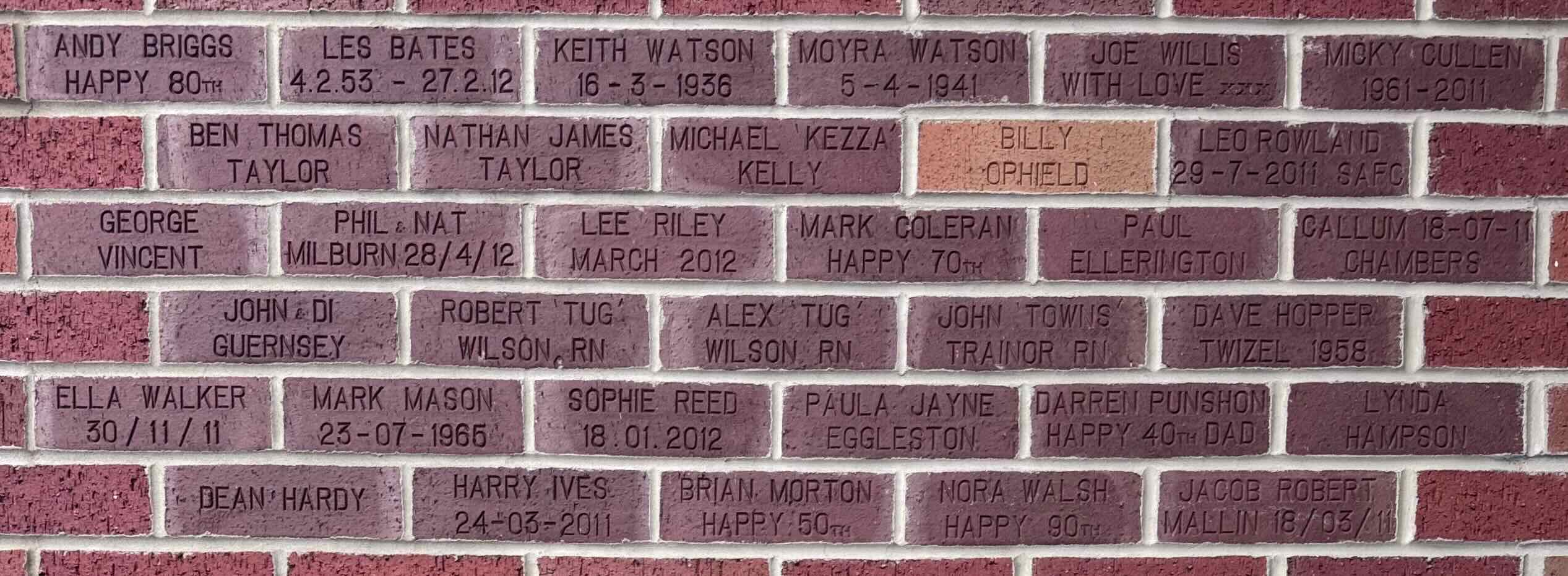 Image of brick for LES BATES 4.2.53 - 27.2.12