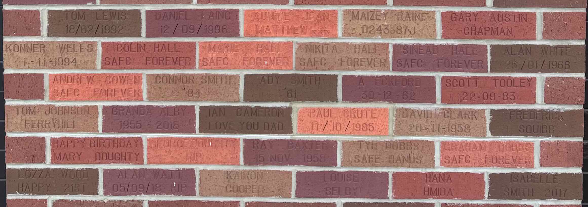 Image of brick for TOM LEWIS 18/02/1992