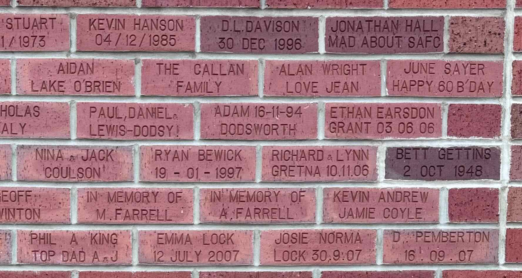 Image of brick for KEVIN HANSON 04/12/1985