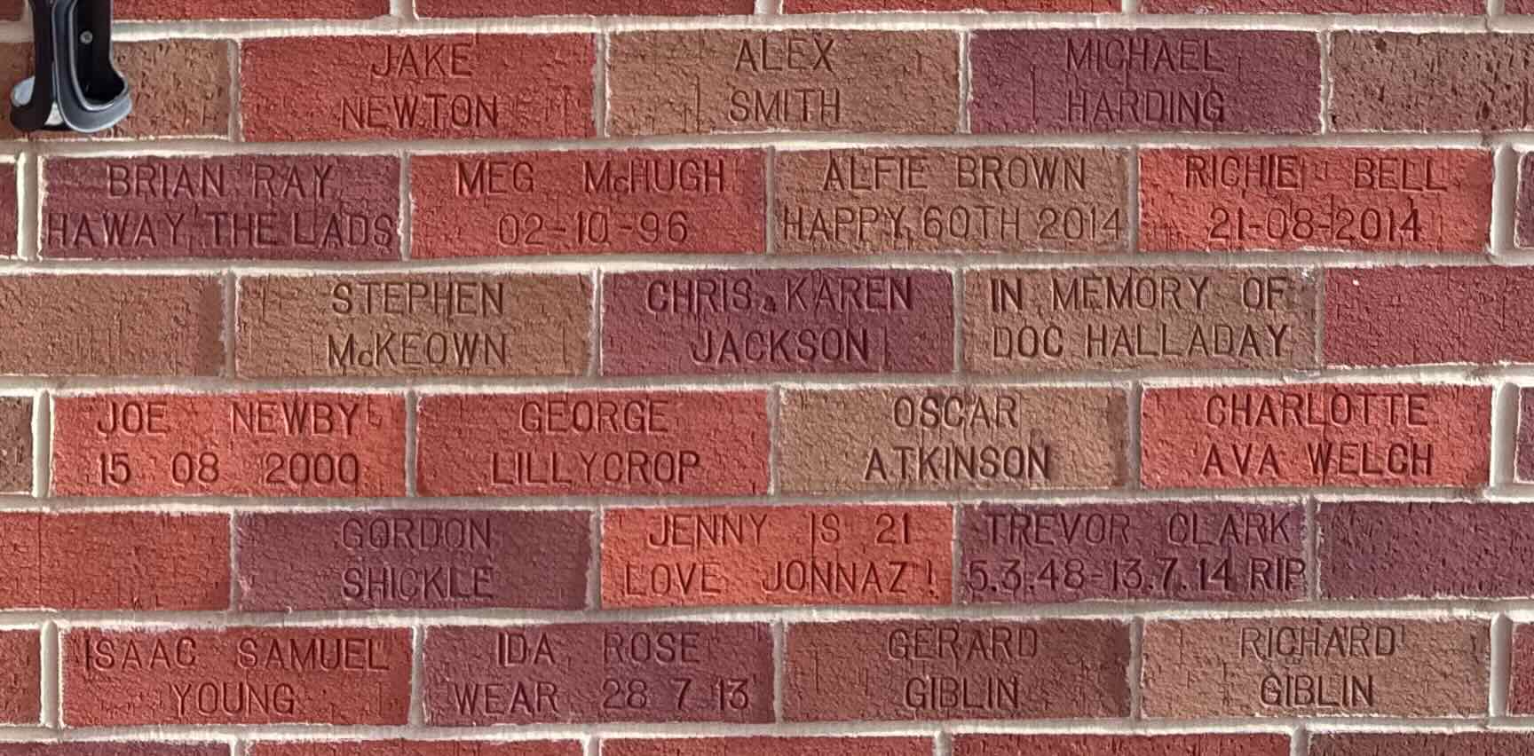 Image of brick for LAURIE PLUMB 15-6-1998