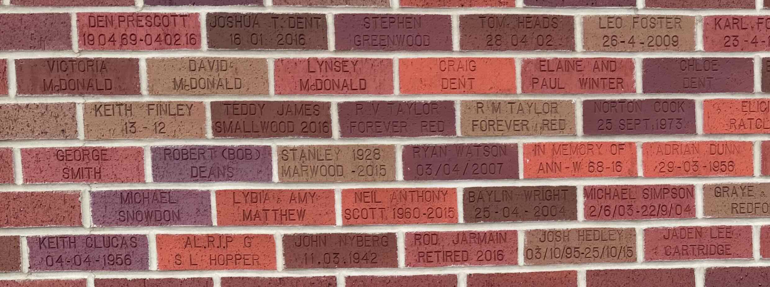 Image of brick for TOM HEADS 28 04 02